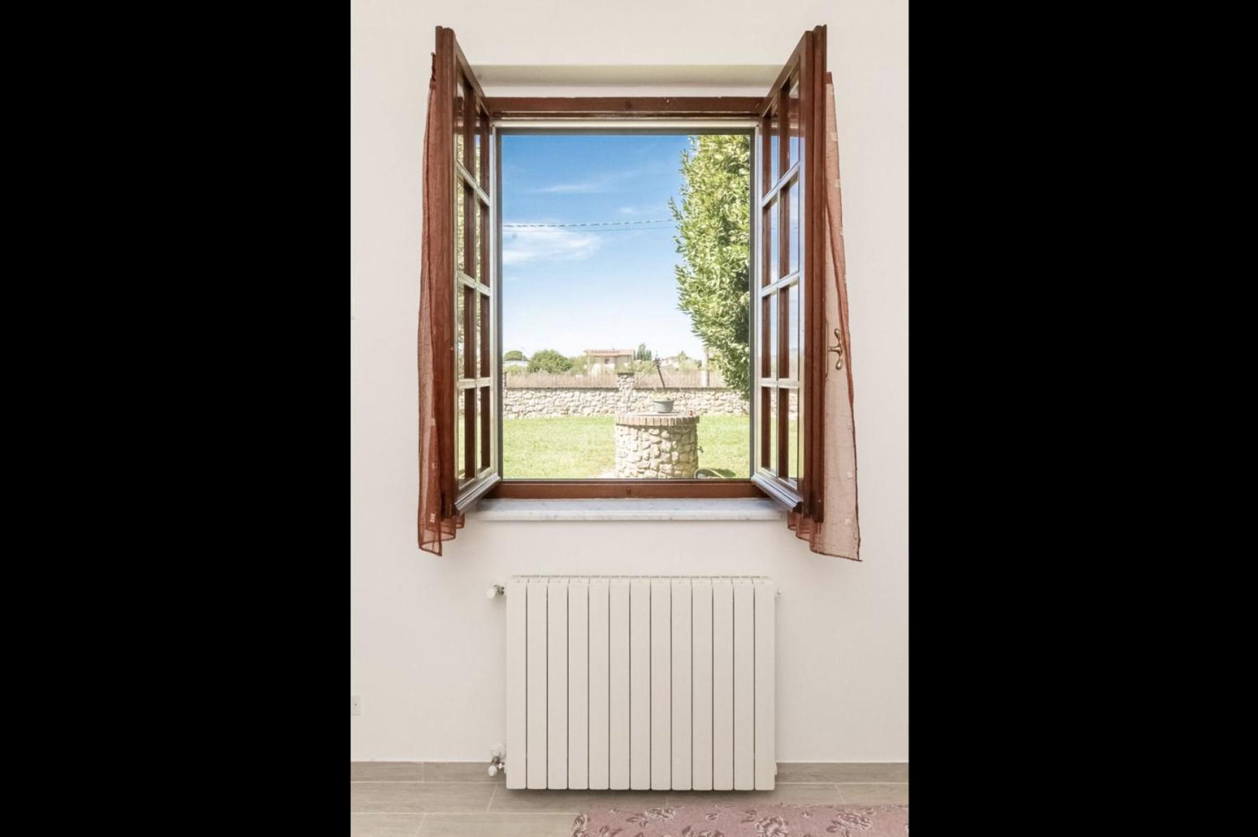 Villa Oasi Di Pace Sarzana à Luni Extérieur photo