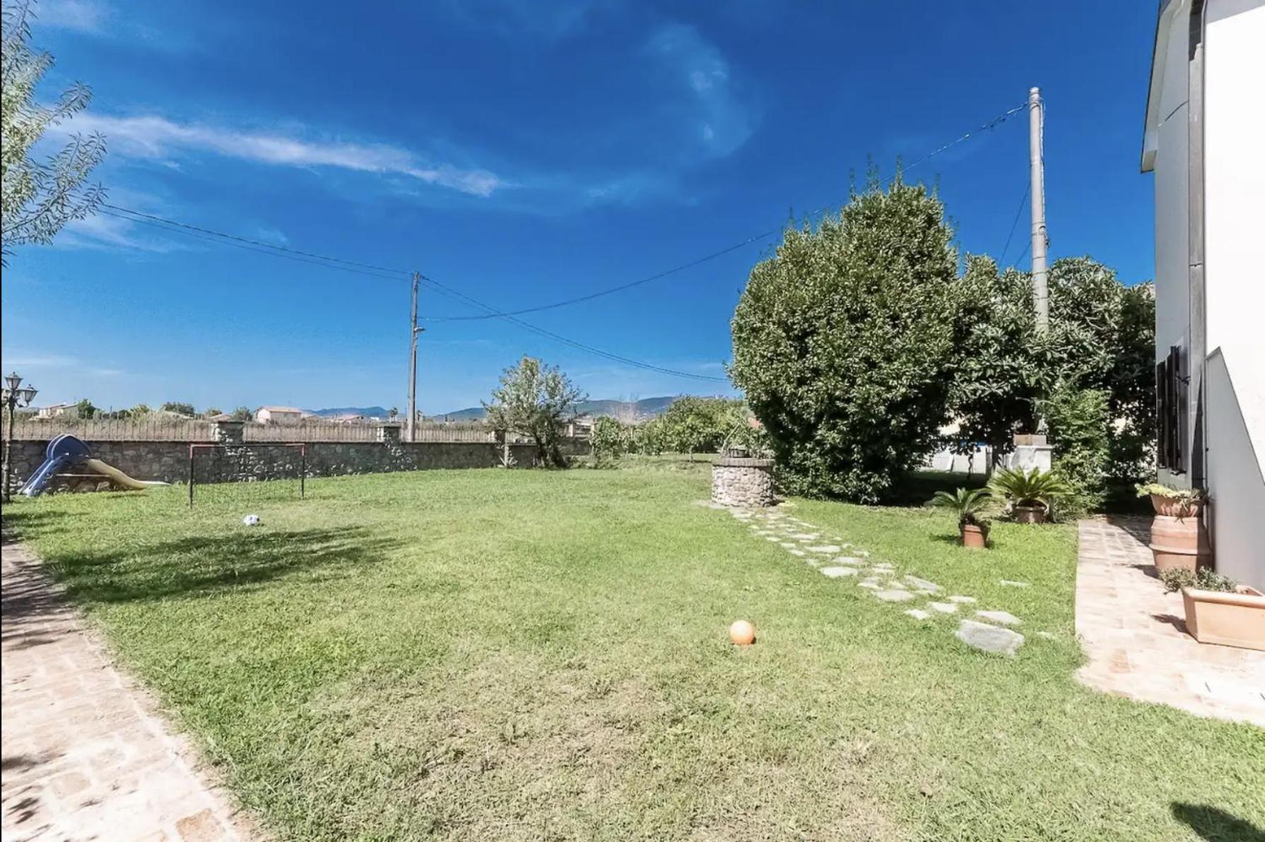 Villa Oasi Di Pace Sarzana à Luni Extérieur photo